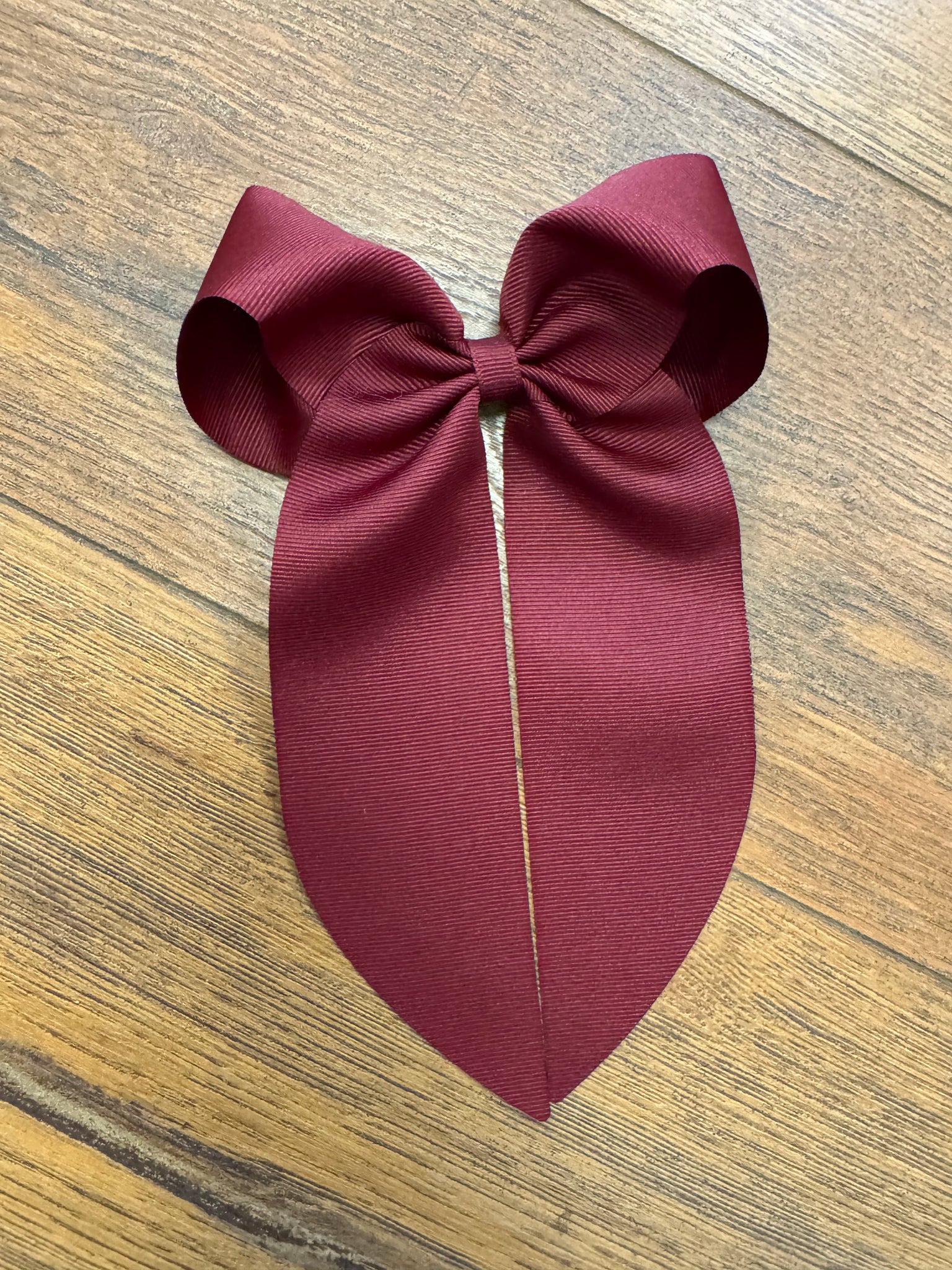 Current King Whimsy Tail Bow