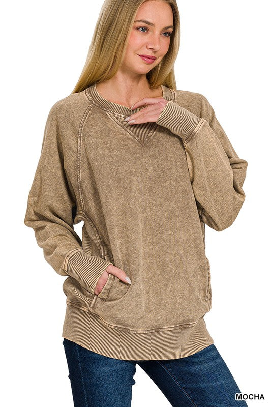 Acid Washed Pullover in Mocha