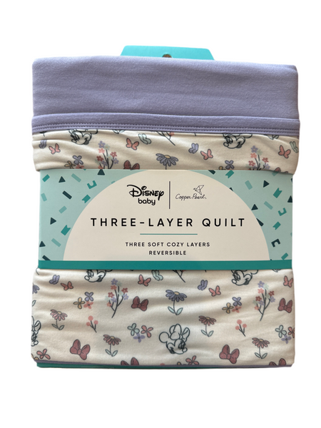 Minnie Mouse’s Bowquet 3-Layer Quilt
